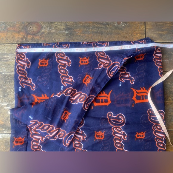 🤗41-You Are Terrific❤️ Detroit Tigers Infinity Scarf - Picture 3 of 6